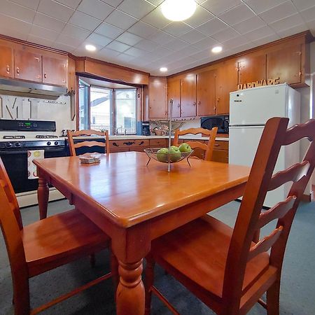 Huge Historic, W/Large Yard & Close To Beach Manistee Exterior foto