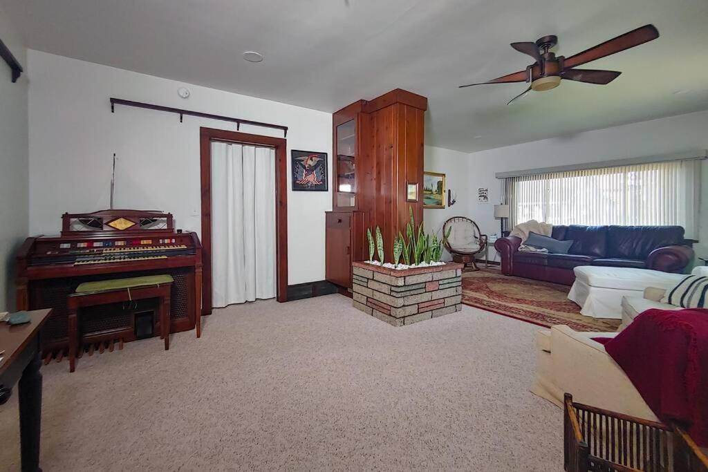 Huge Historic, W/Large Yard & Close To Beach Manistee Exterior foto
